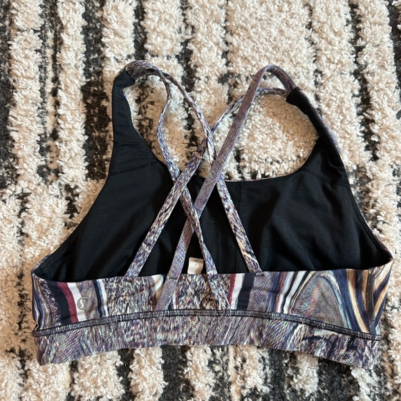 Lululemon energy bra, size 8 - Picture 2 of 4